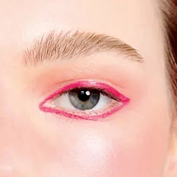 CHANEL The Nature Getaway Limited Edition Eyeliner LE LINER DE CHANEL Heart Beat - Picture 5 of 6